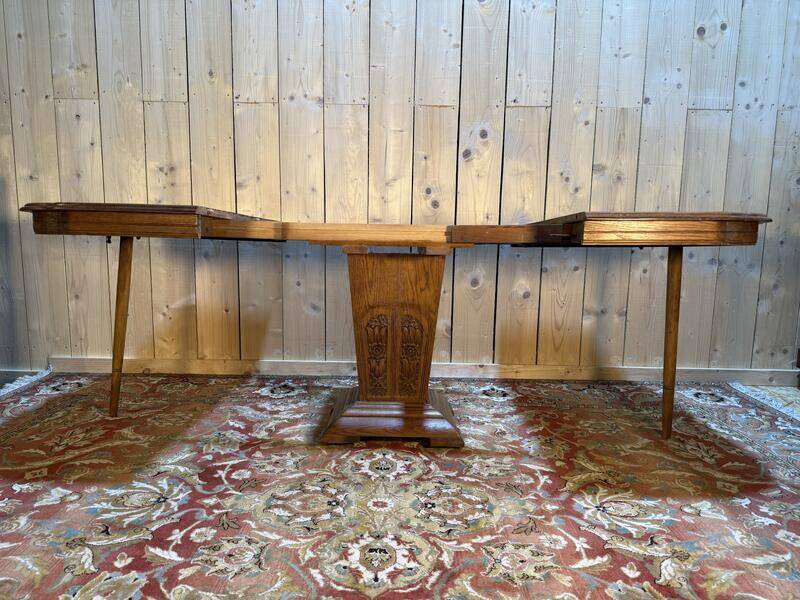Table de salle à manger époque Art Dé co en chêne massif