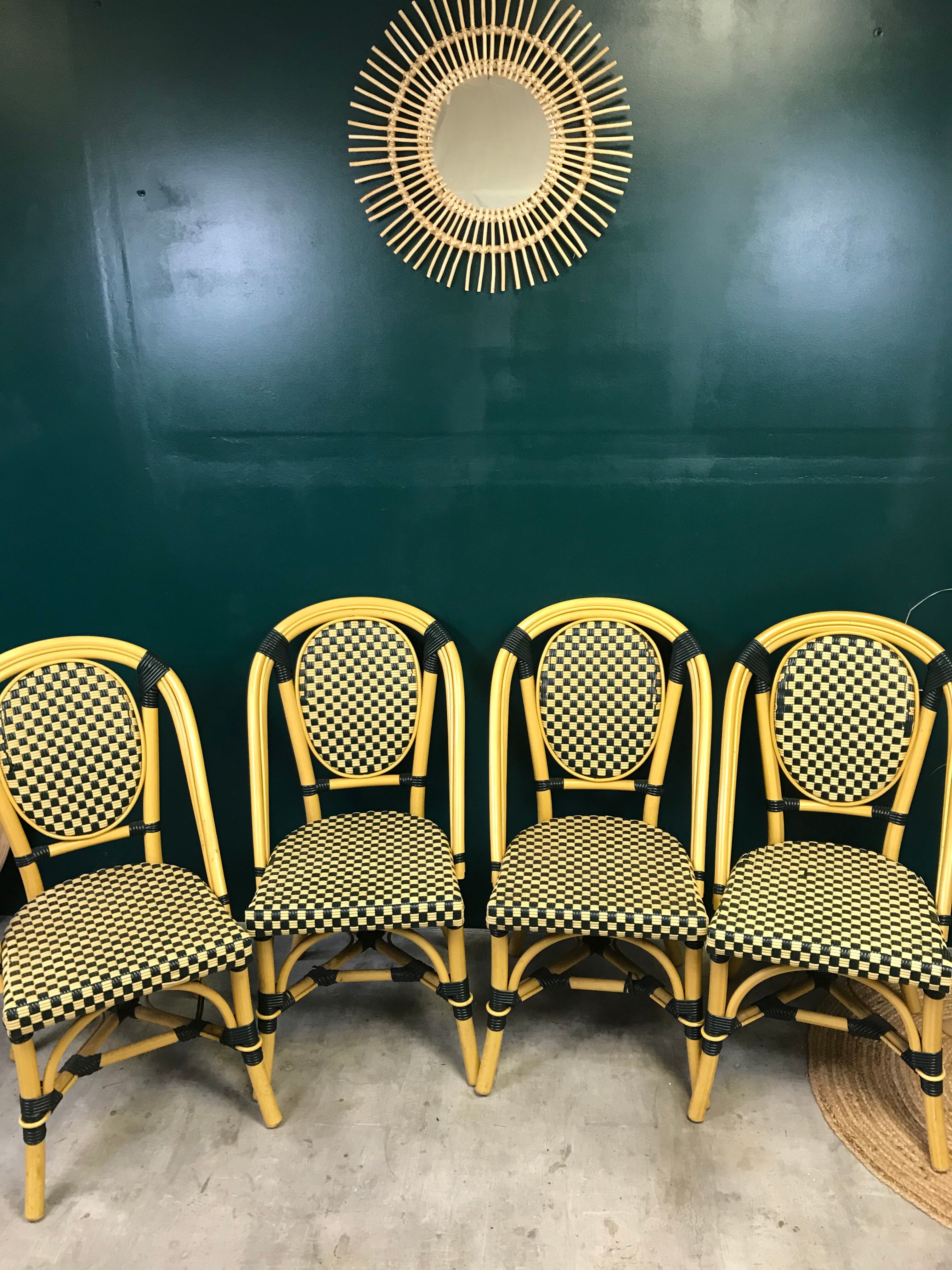 Série de 4 chaises de terrasse parisienne