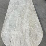 Table avec plateau en pierre
