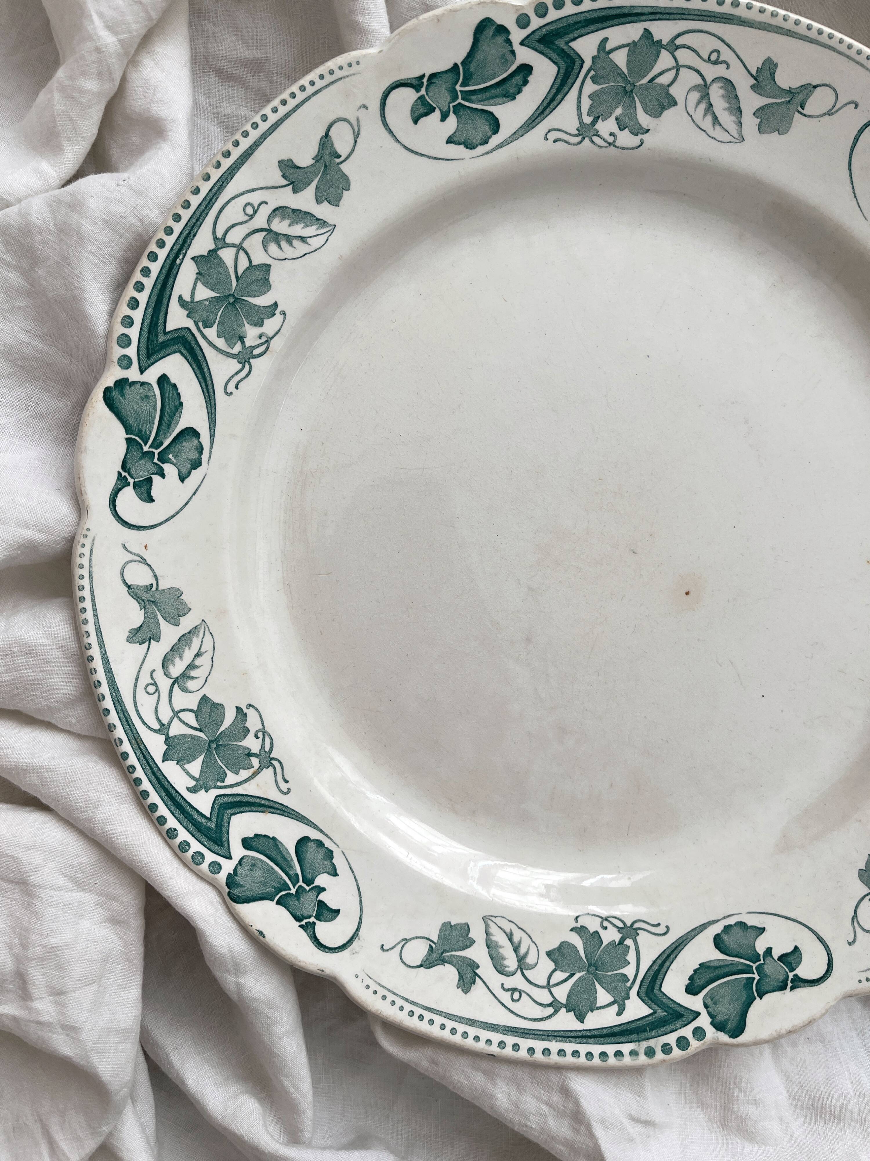 Round ironstone dish "Lucy" KG Lunéville circa 1900