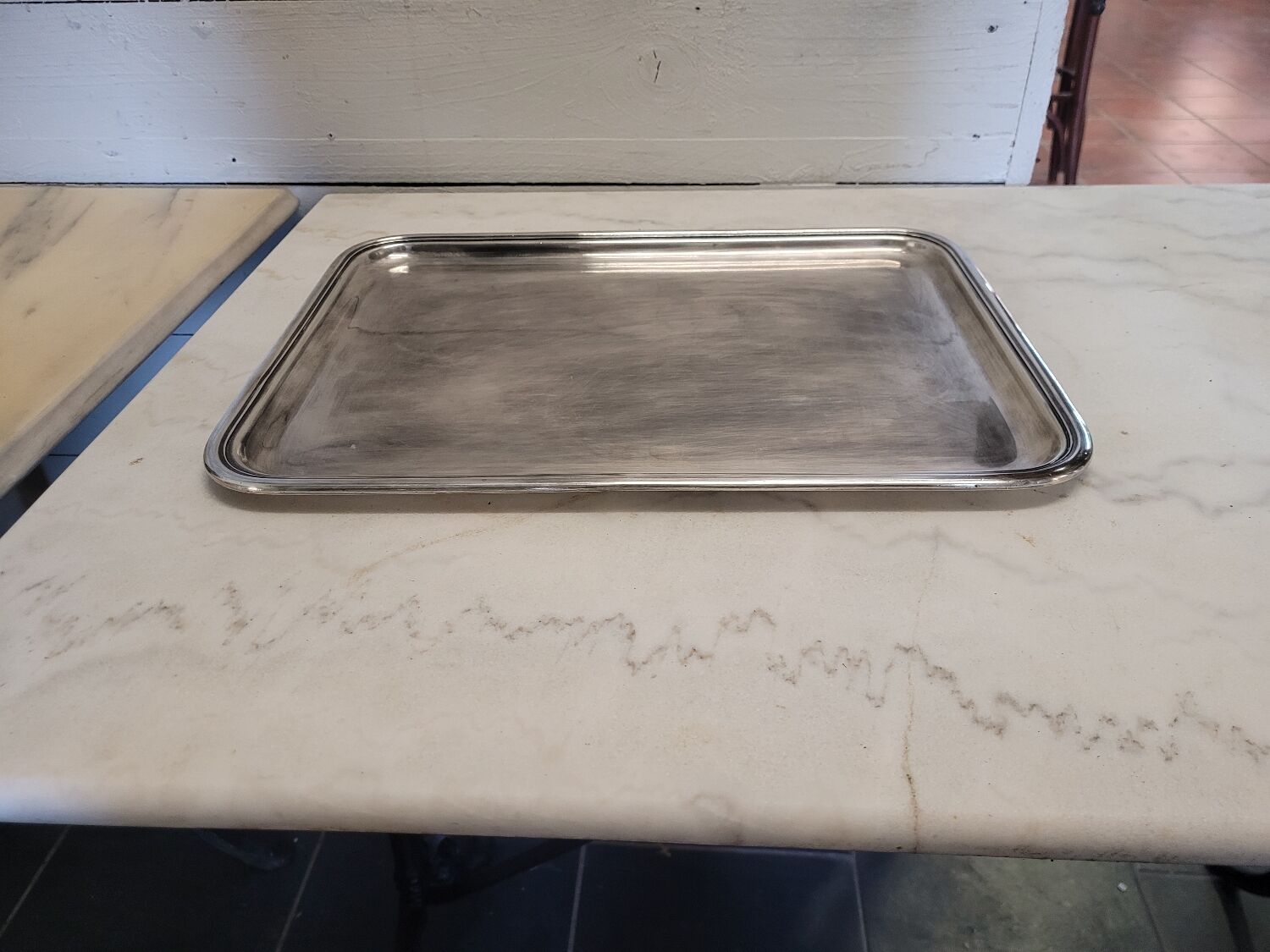 Silver metal top mid-xxth