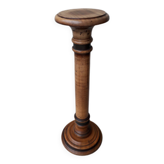 Colonne en bois
