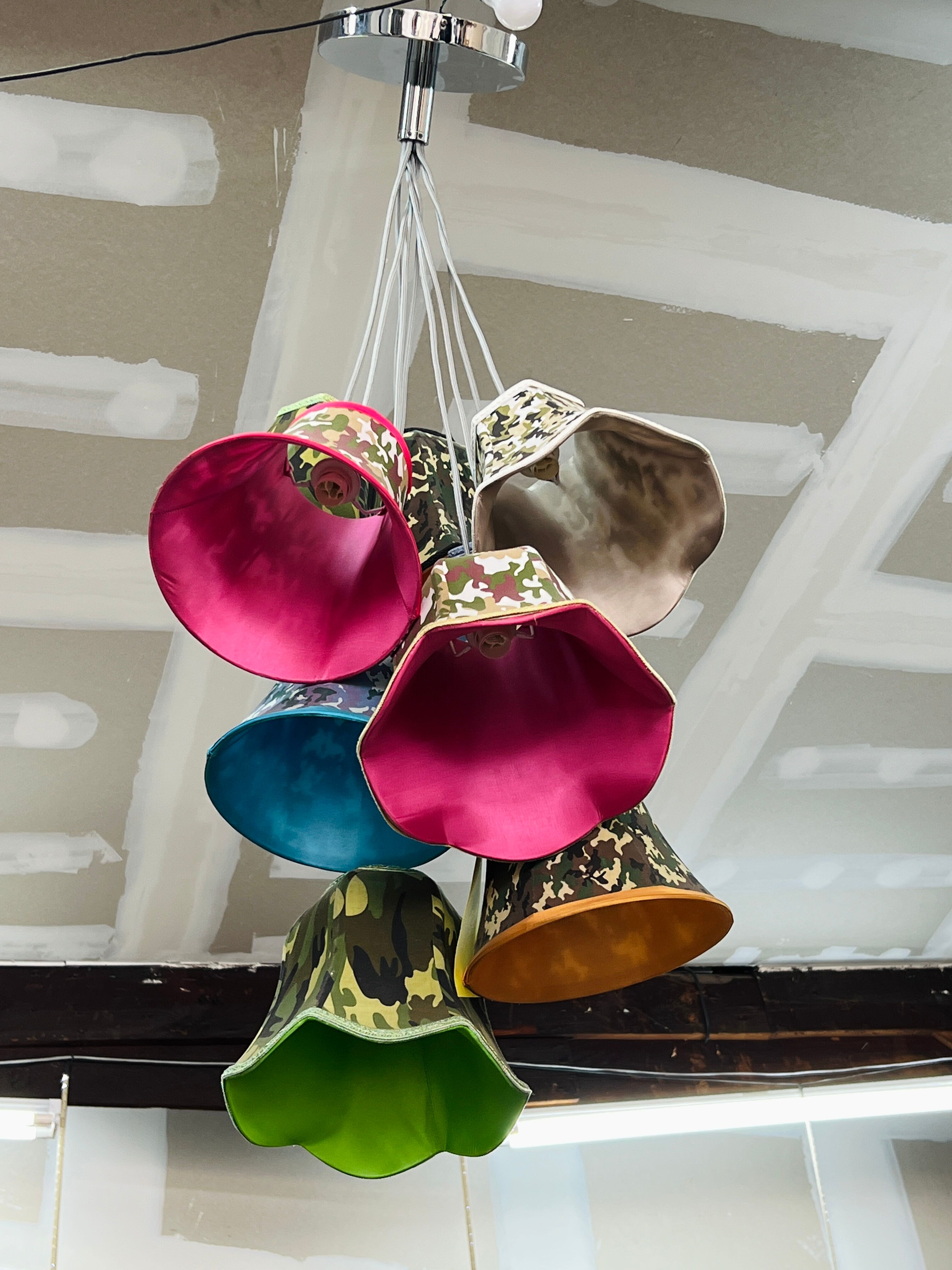 Abats-jour en suspension en tissu multicolore