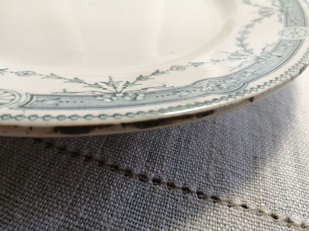 3 plates Moulin des loups Service Provence