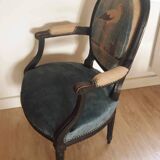 Medallion armchair
