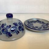 Bell-shaped butter dish in stoneware