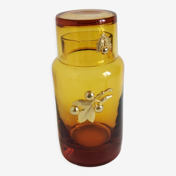 Flacon décoratif vintage en verre de couleur marron orné de végétaux dorés