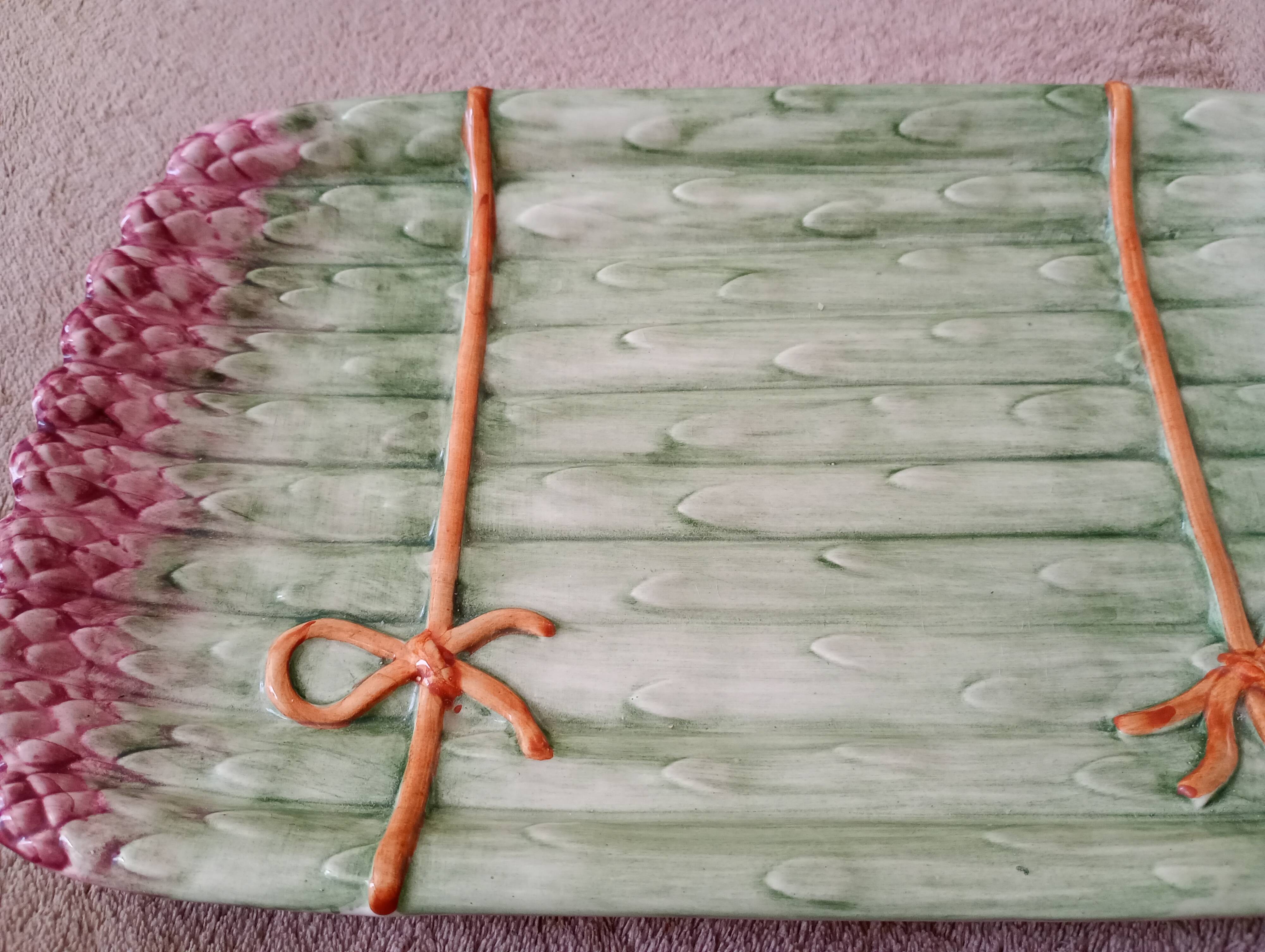 Asparagus barbotine dish