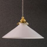 Suspension in high white opaline - delivered with a new cable and socket