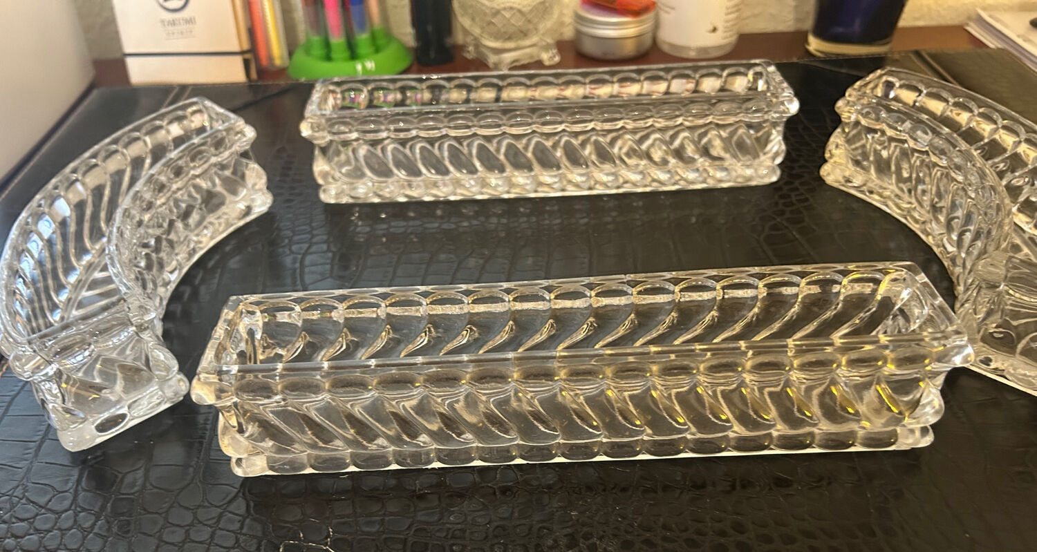 Baccarat signed modular centrepiece in solid crystal.