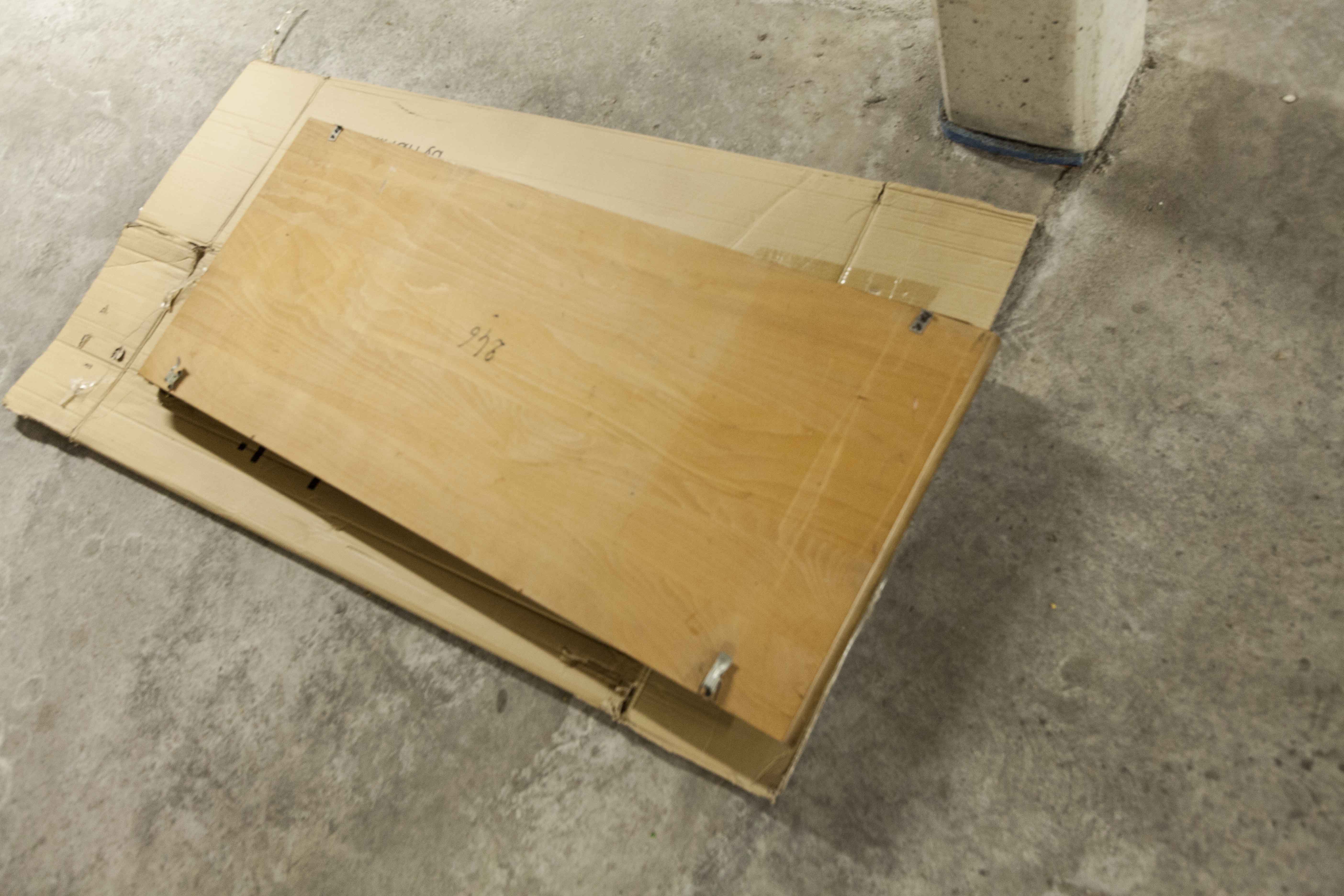 Roundtable 80's 2 solid wood extensions