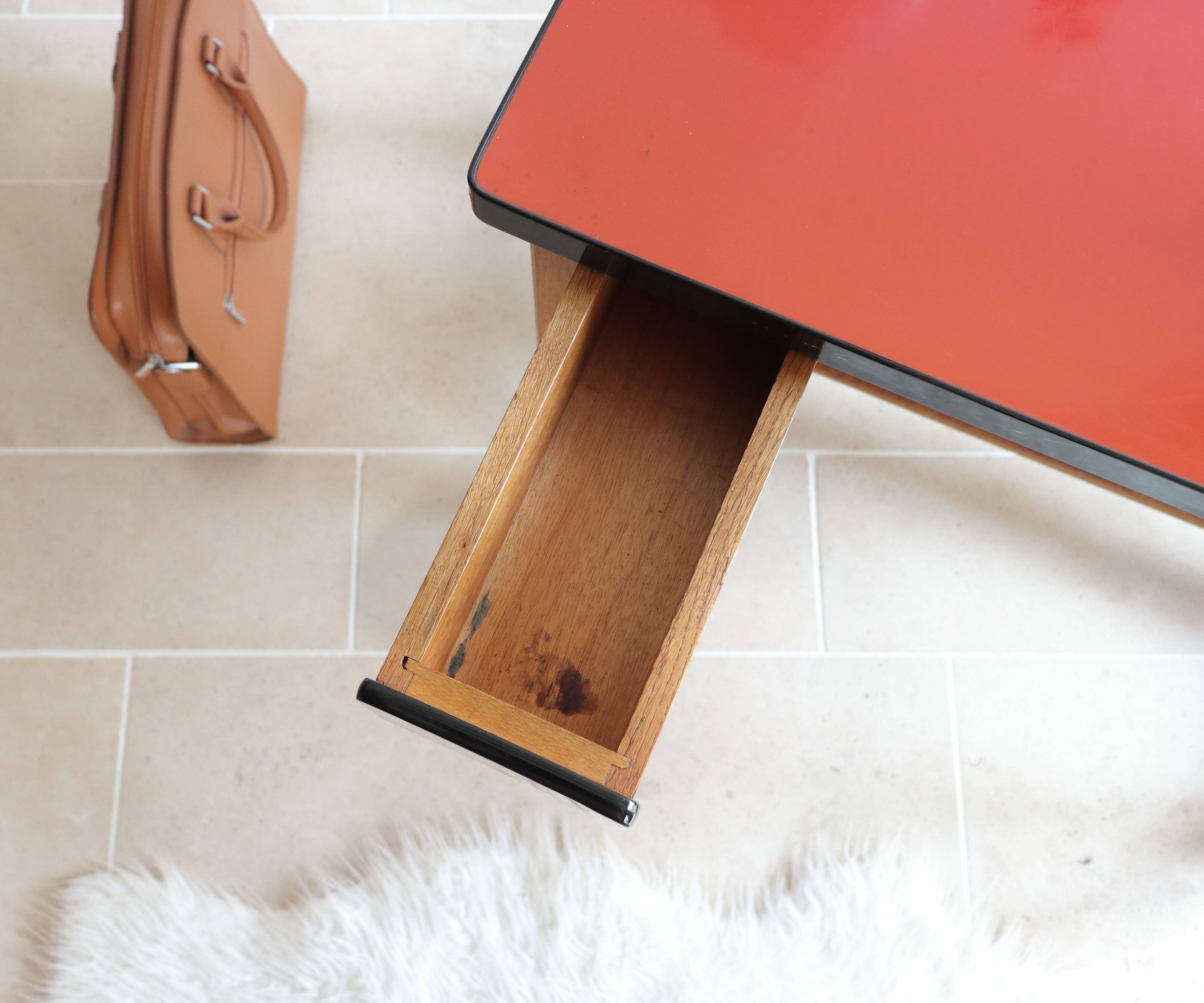 Vintage children's desk in solid oak and red formica, 50s/60s
