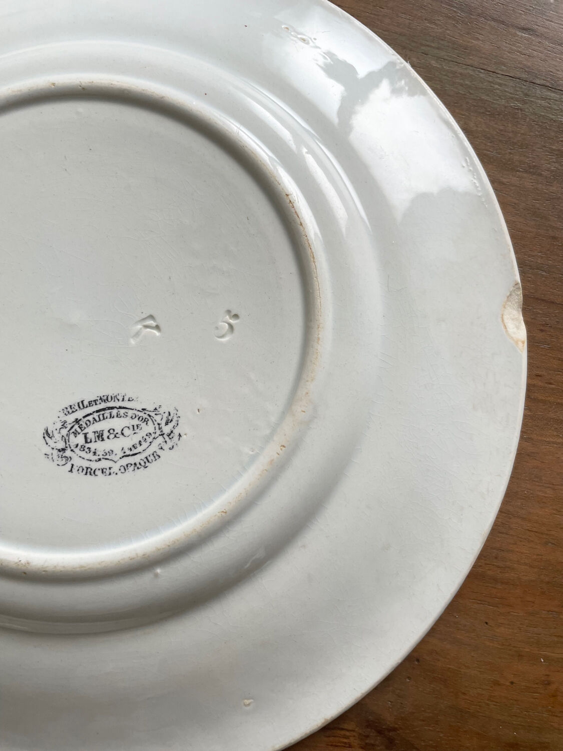 2 Creil and Montereau white plates