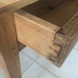 Farm table