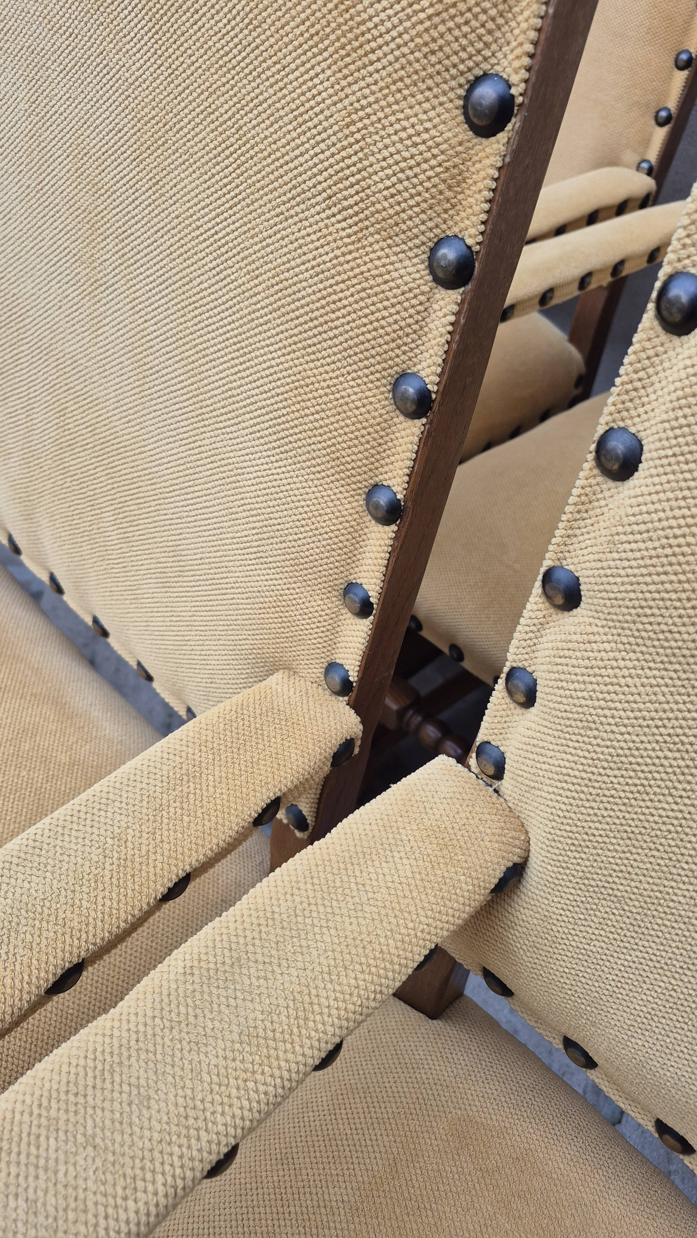 9 armchairs in the Louis XIII style