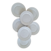 Service of 7 porcelain plates