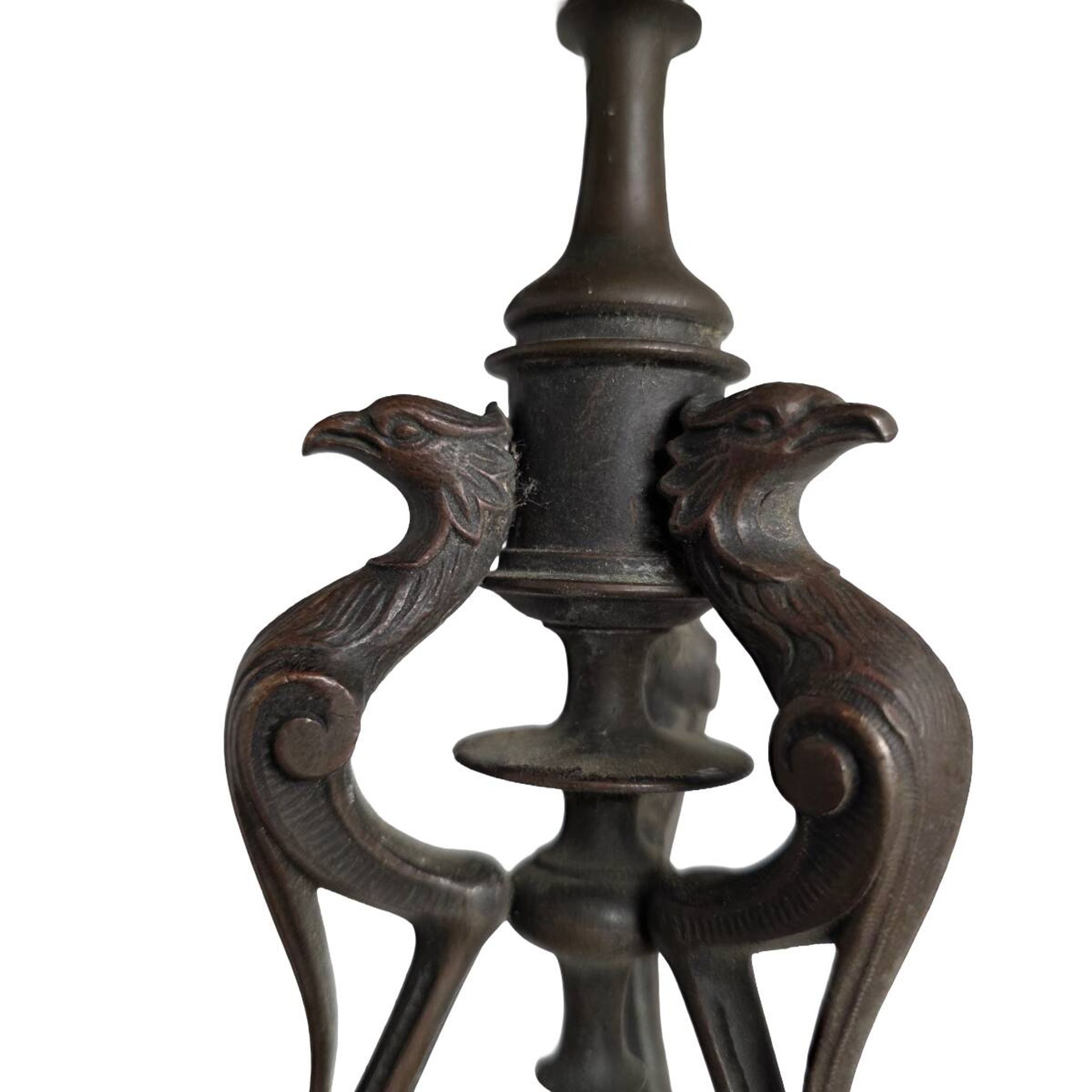 Ensemble de 2 coupes gothiques en bronze, années 1950