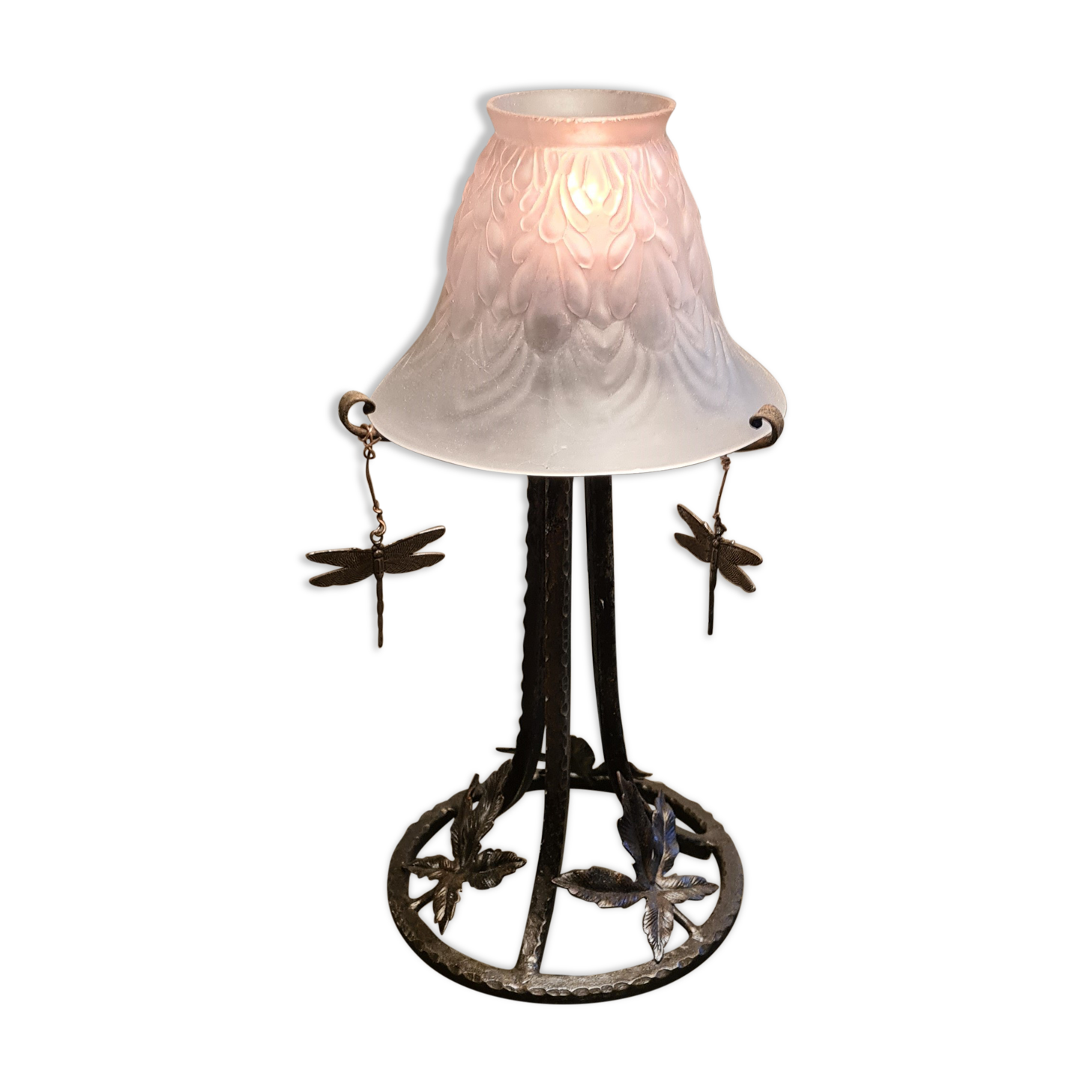 art nouveau wrought iron lamp and tulip molded opaque glass 28x15