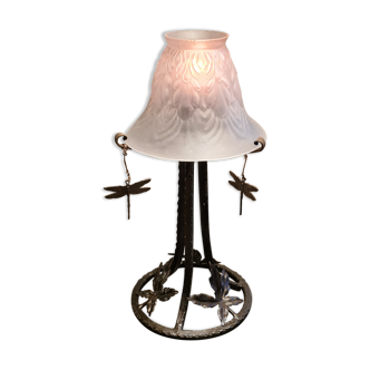 Lampe art nouveau fer forgé et tulipe verre opaque moulé  28x15