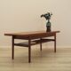 Table basse en teck danois avec étagère, années 1960