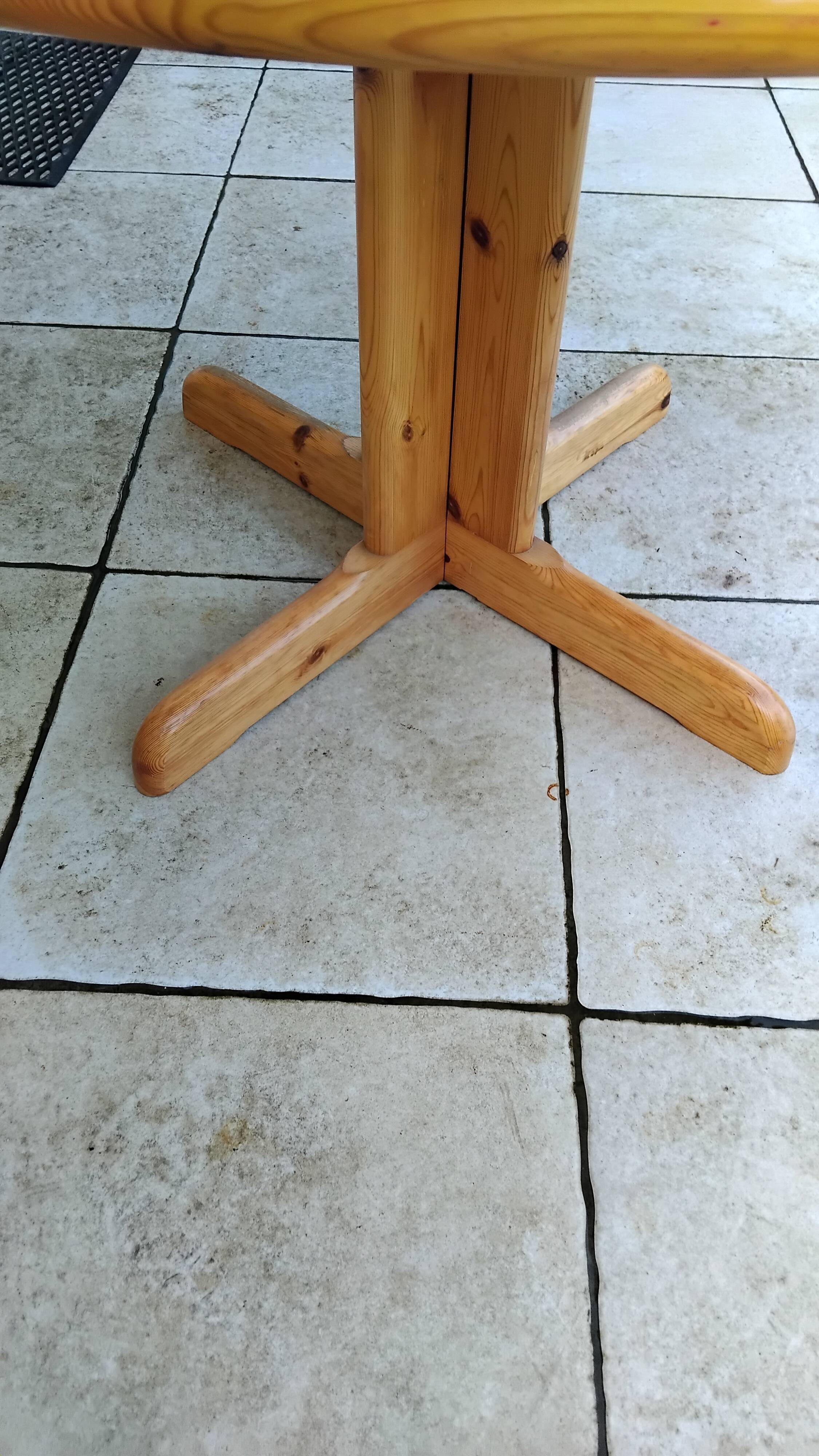 Vintage pine dining table from the 1970s in the style of Rainer Daumiller.
