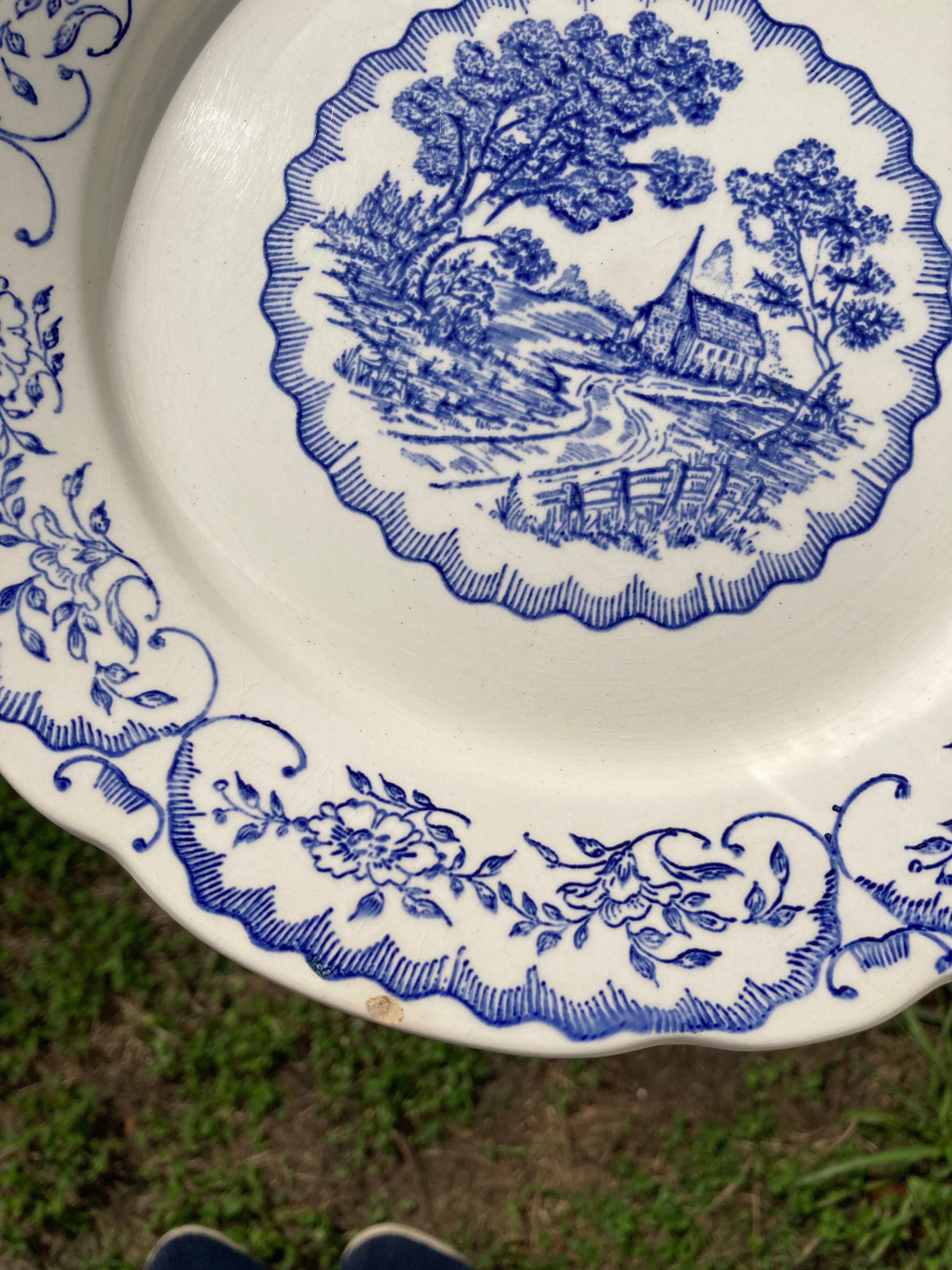 8 flat plates Digoin Sarreguemines blue and white vintage with countryside village décor