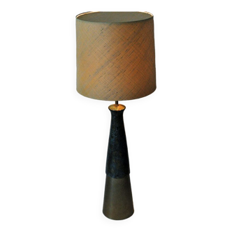 Lampadaire italien en métal et laiton en forme de cône années 1960