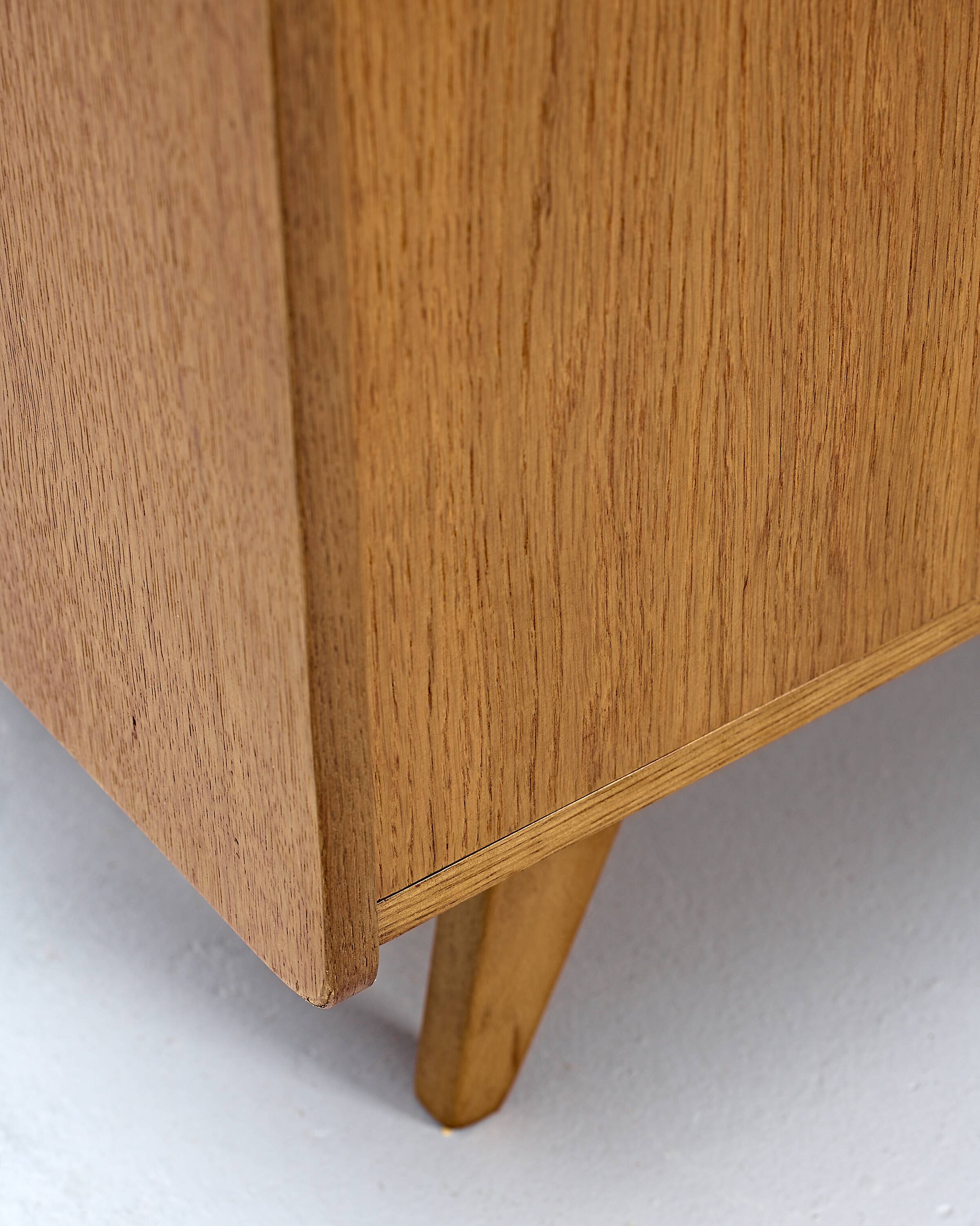 Model U-460 Sideboard in Oak by Jiří Jiroutek for Interier Praha, 1965
