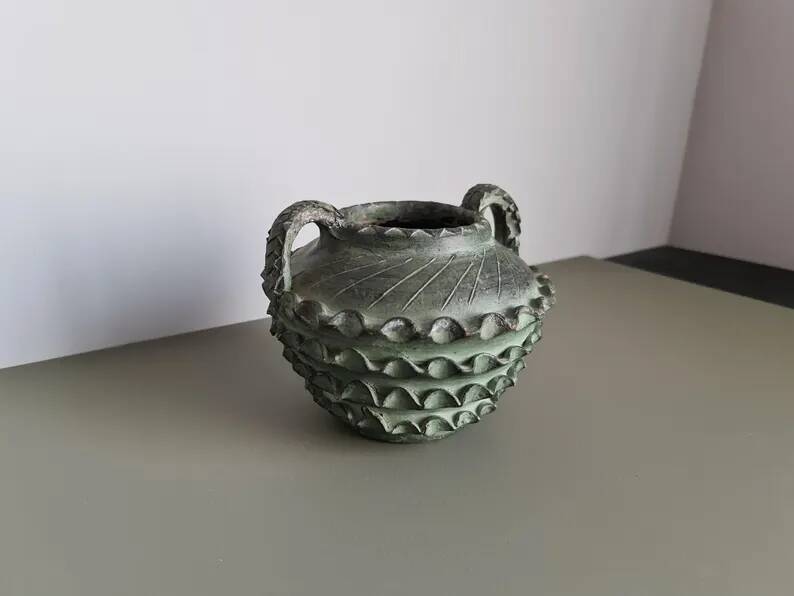 Brutalist vase from the 1960s, French pottery.