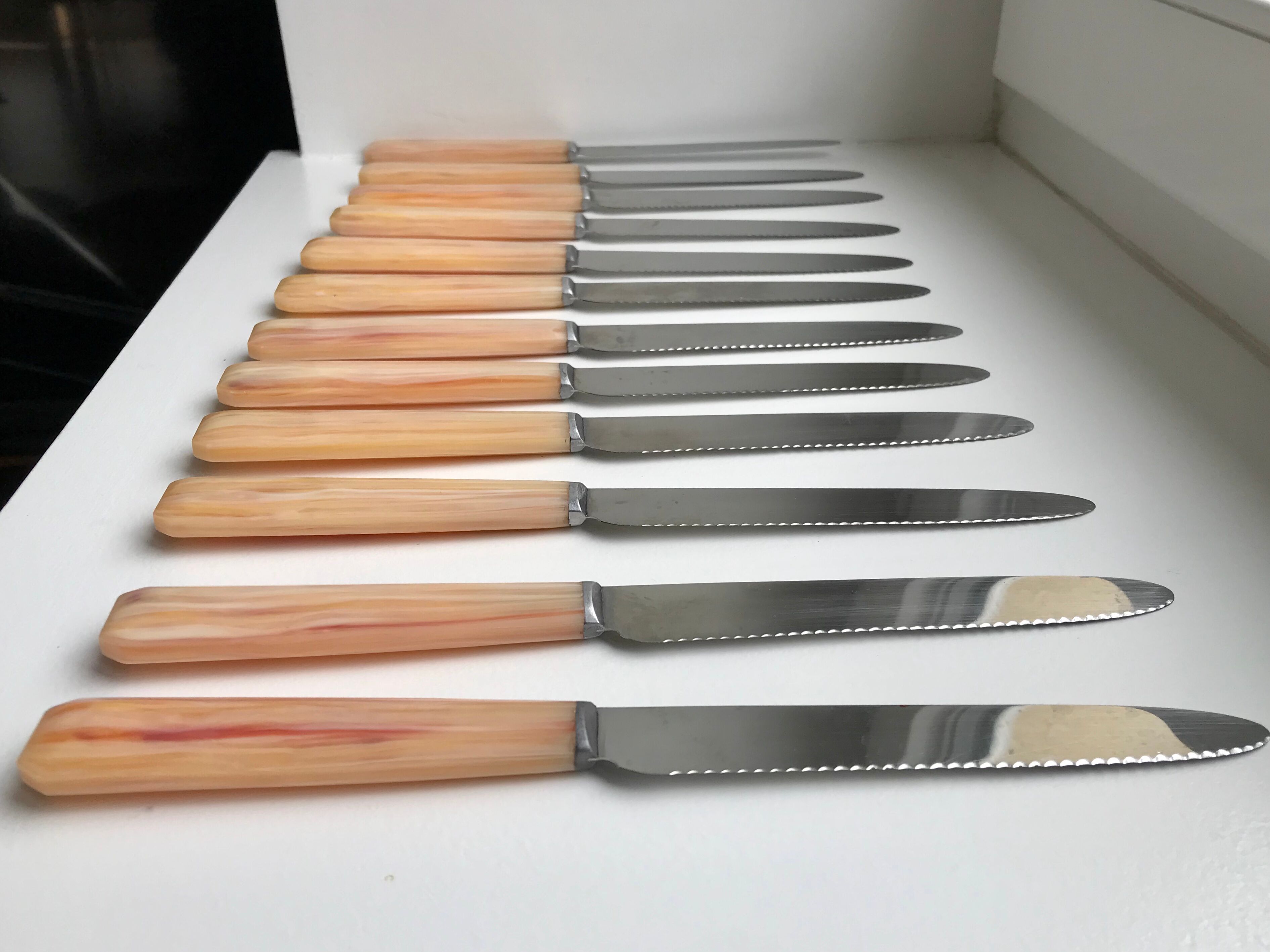 Set of 12 horn knives 50s-60s