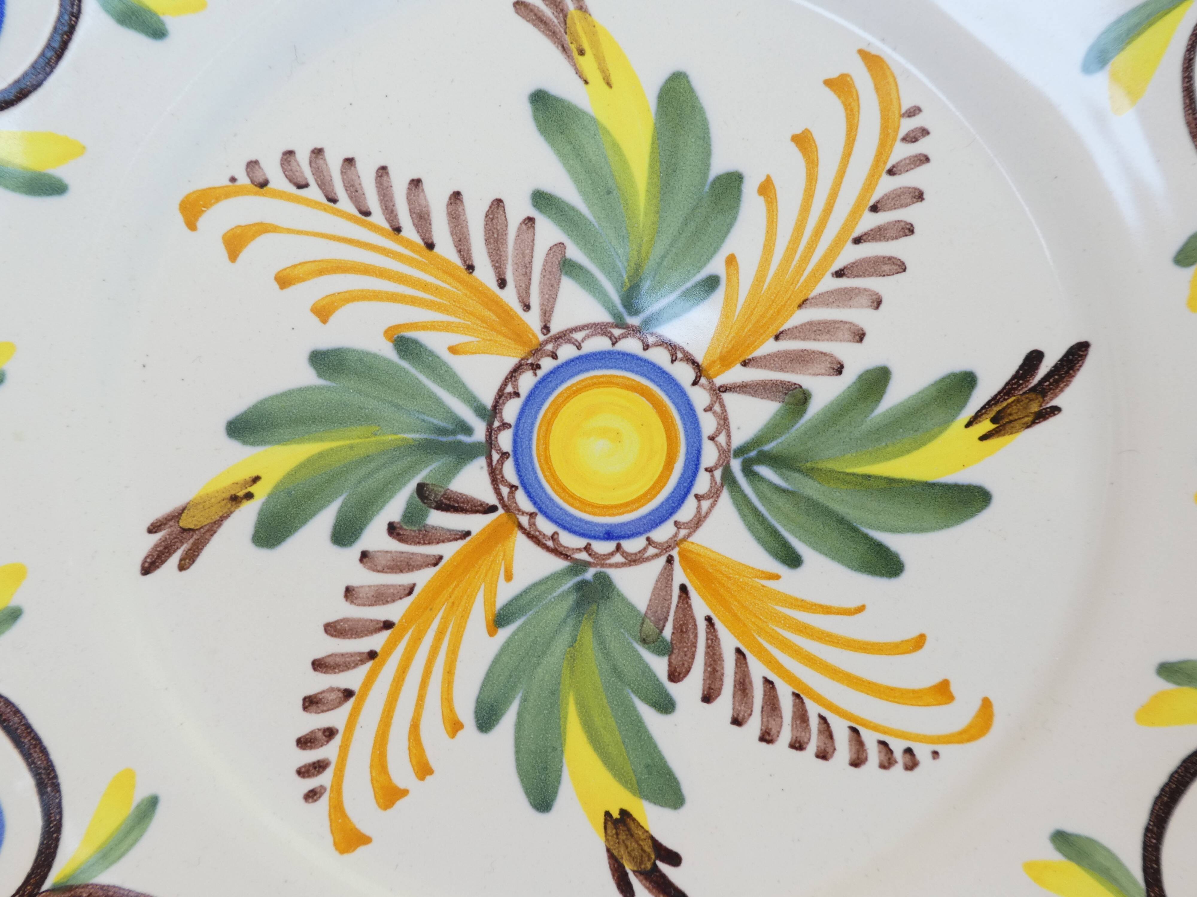Assiette en faience de Malicorne signé émile Tessier