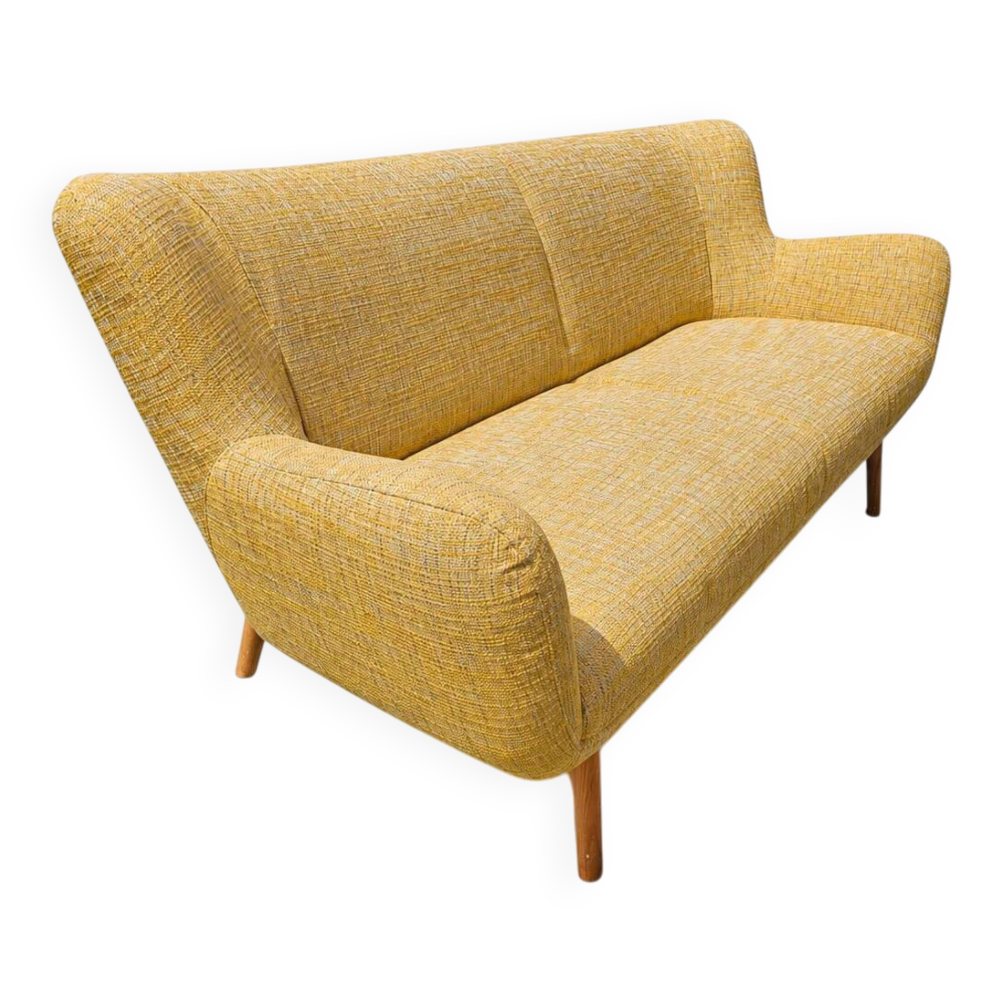 Retro revival Leolux by Jan Armgardt / The JULITA sofa by Leolux