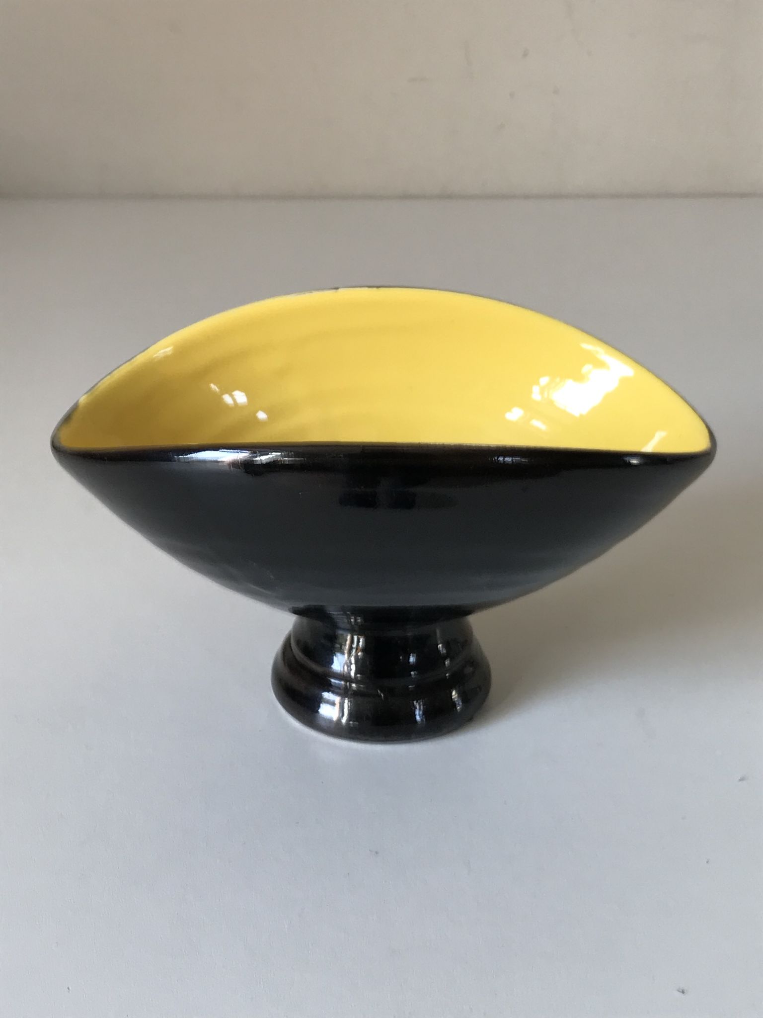 Cut free form vintage design 60s