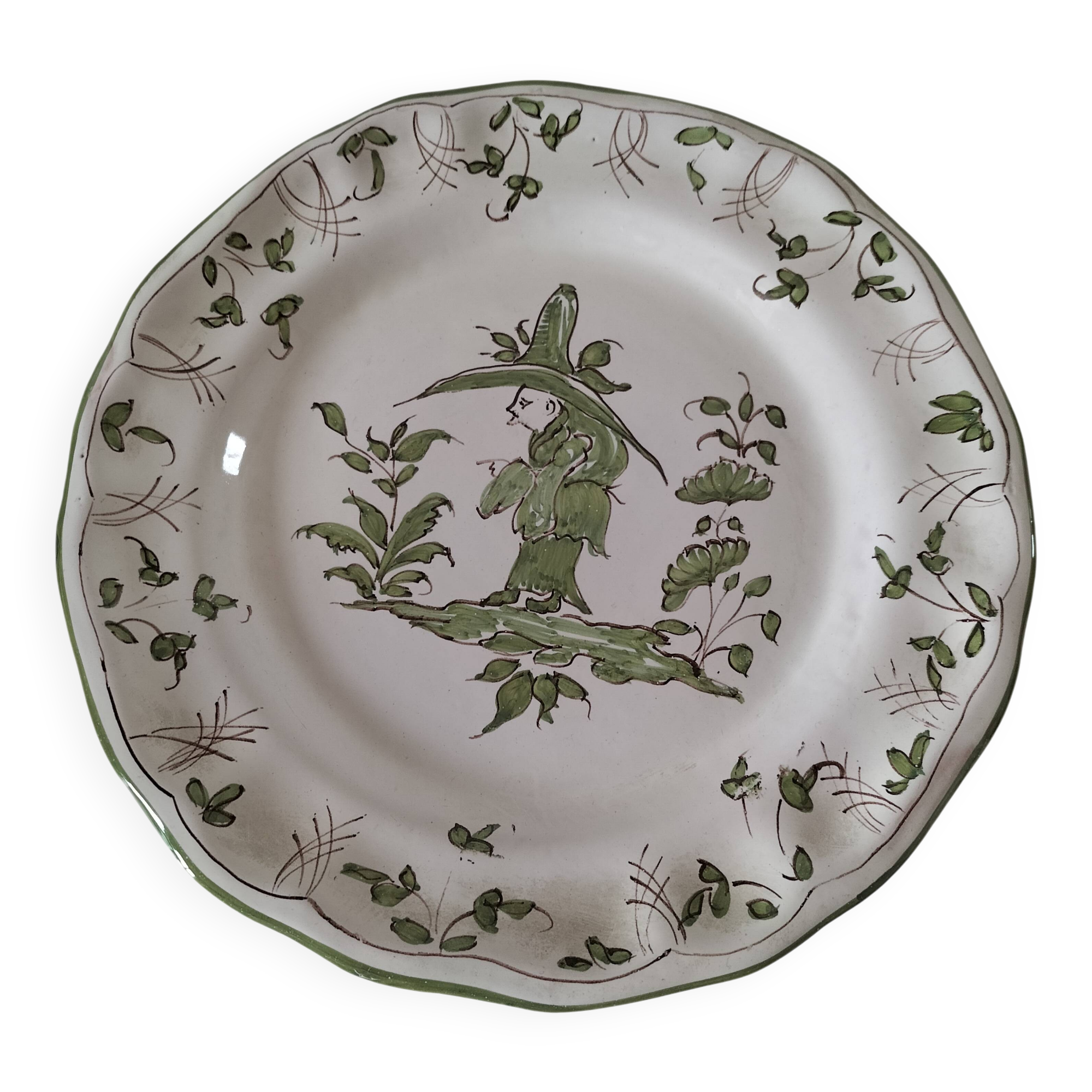 Antique Martres-Tolosane plate – rustic green decor