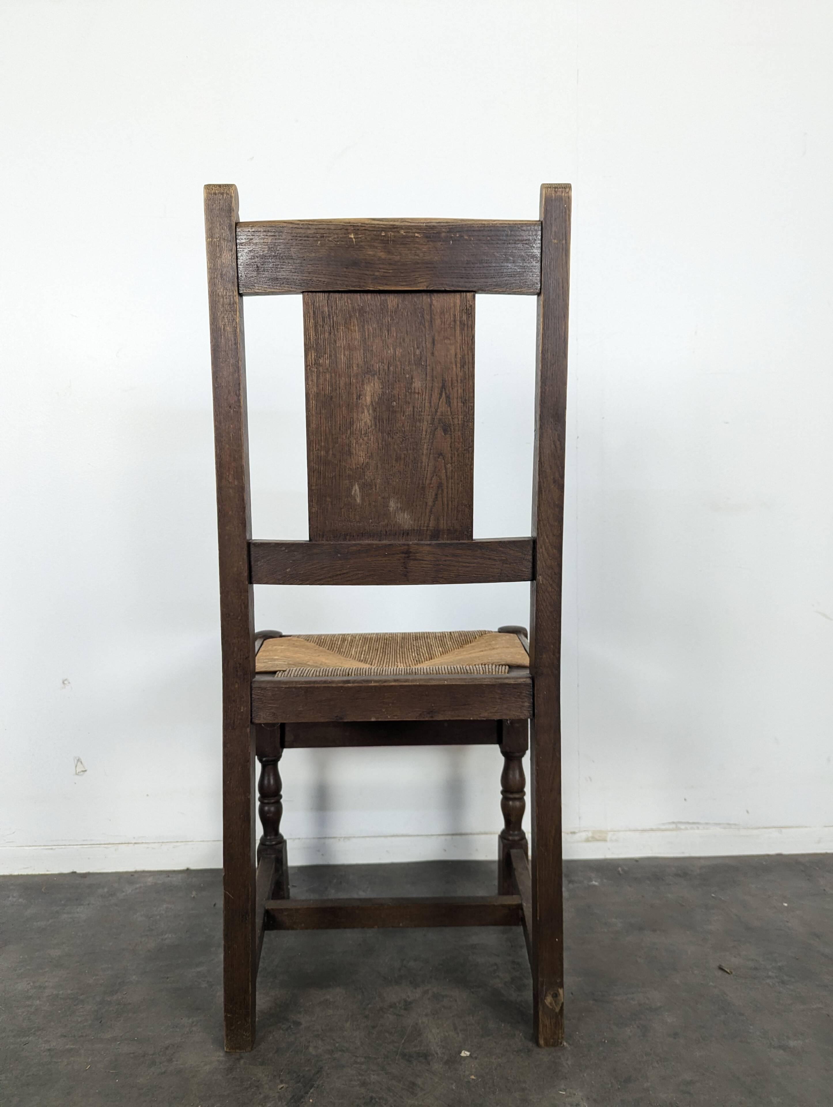 Série de 5 chaises dans l'esprit de Dudouyt