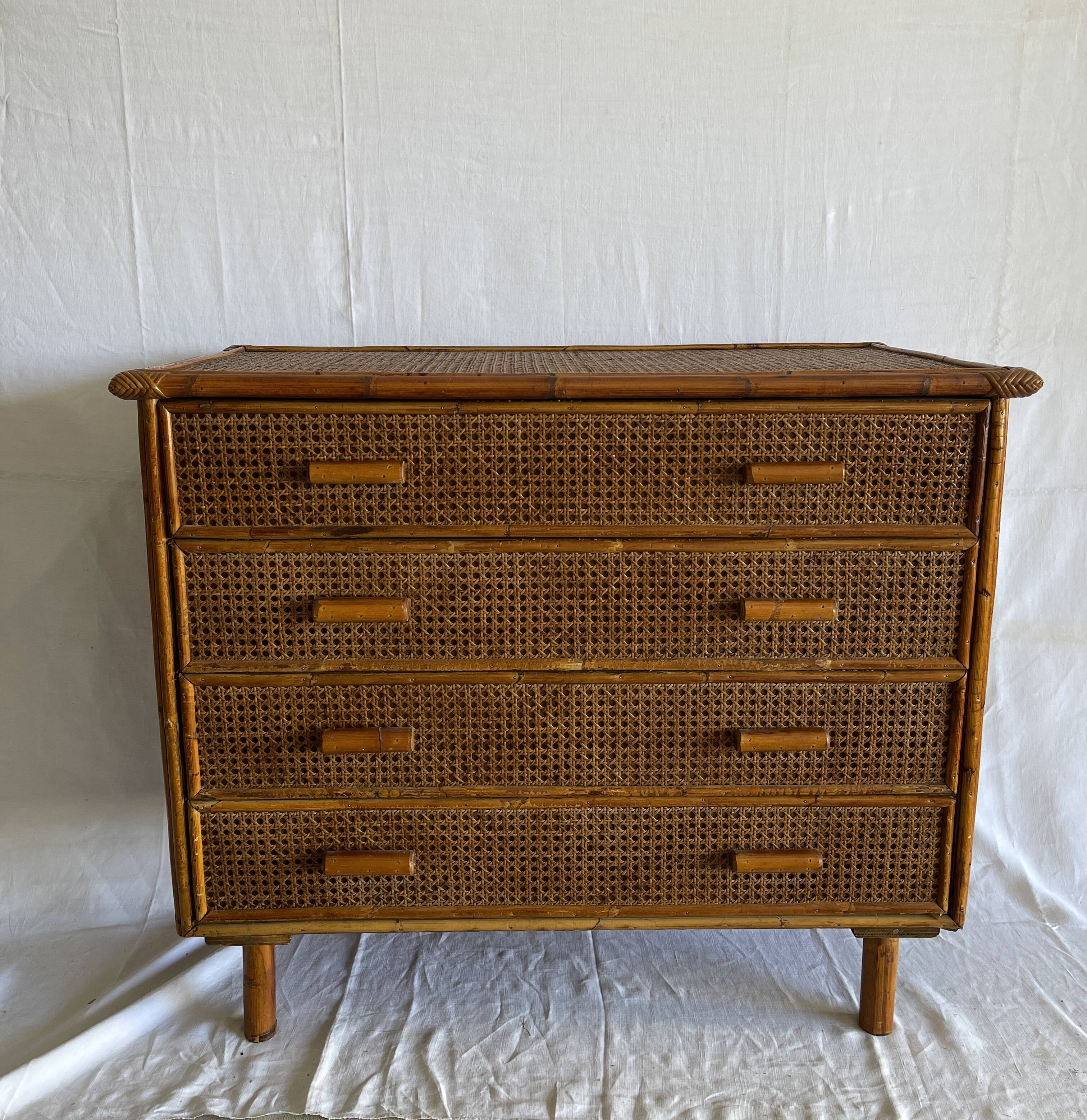 Commode  vintage en rotin et cannage