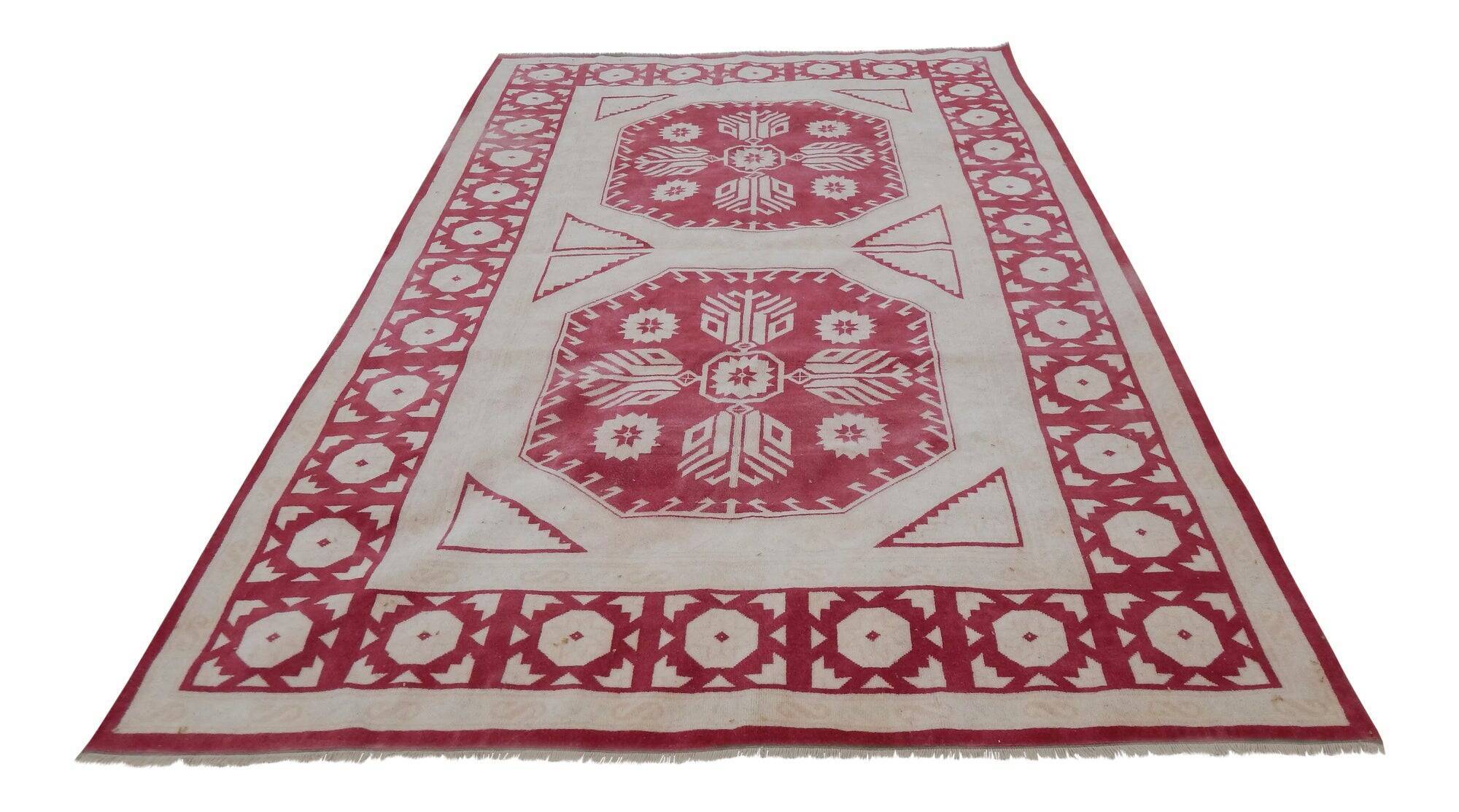 Vintage handmade Turkish rug 200x298 cm
