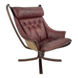 Fauteuil Falcon à haut dossier en cuir ailé vintage conçue par Sigurd Resell