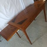 Bureau style Louis XVI en bois exotique