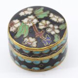 Jewelry box in email