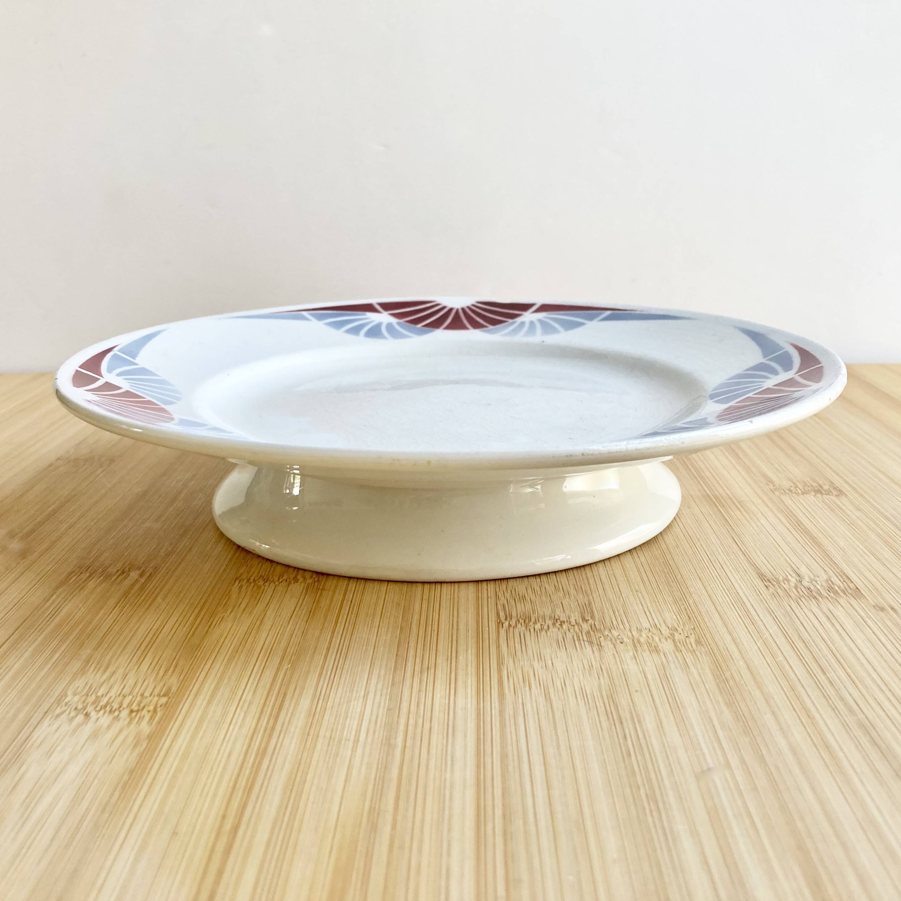 Plate on foot / Art Deco / Moulin des Loups