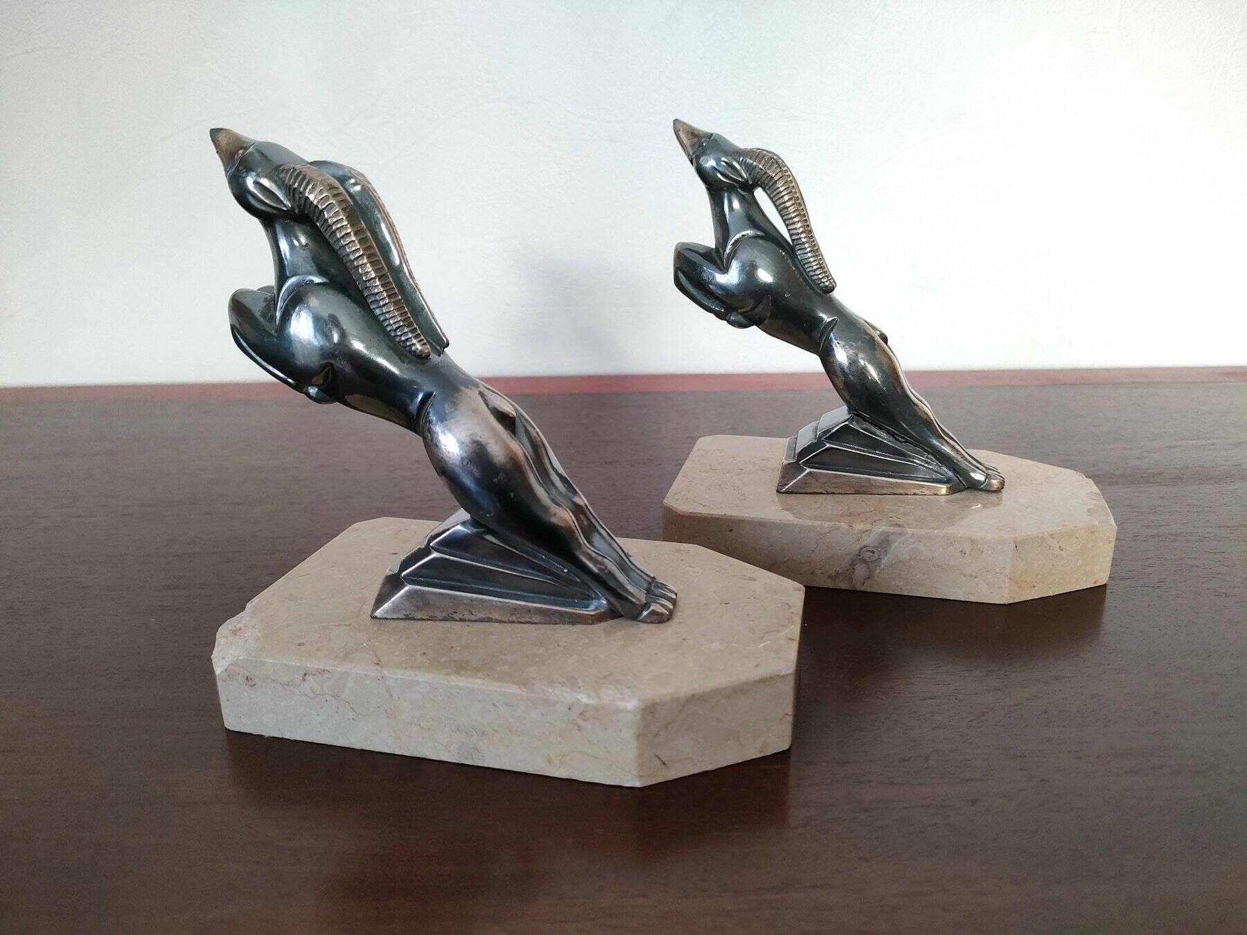 Pair of Gazelles bookends Hippolyte Moreau, signed - Spelter, marble