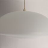 Suspension in opaline