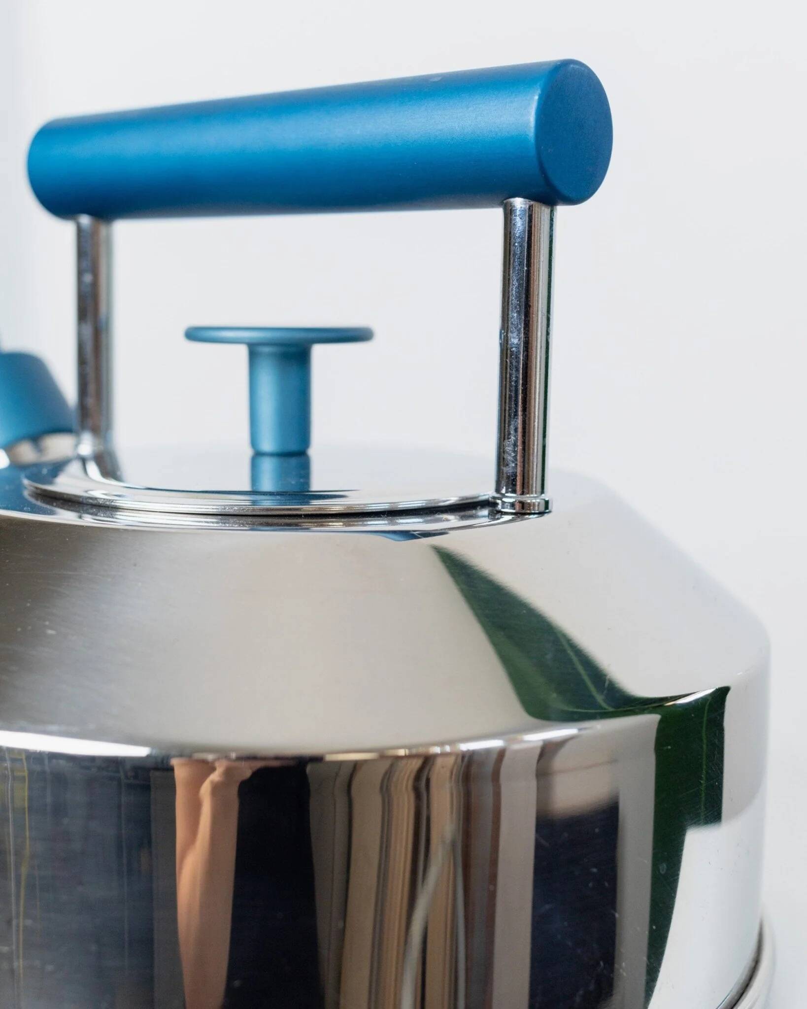 Vintage stainless steel kettle with blue accents - Italian Prandelli 1980s Memphis-inspired design by Raunkjaer Kjaergaard