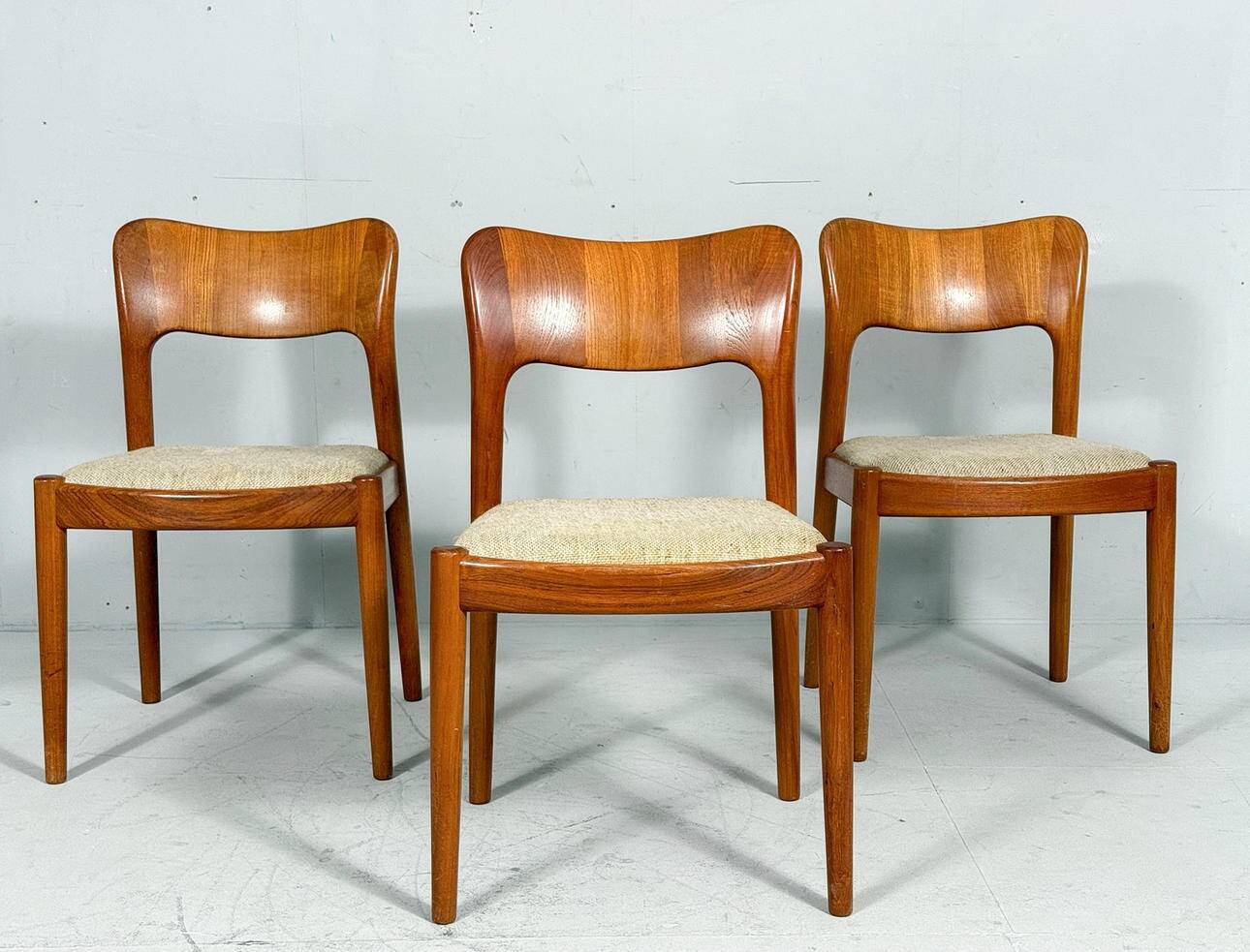 Niels Koefoed for Hornslet, 4 chairs / dining chairs, model '177', teak, 1960s, Denmark.