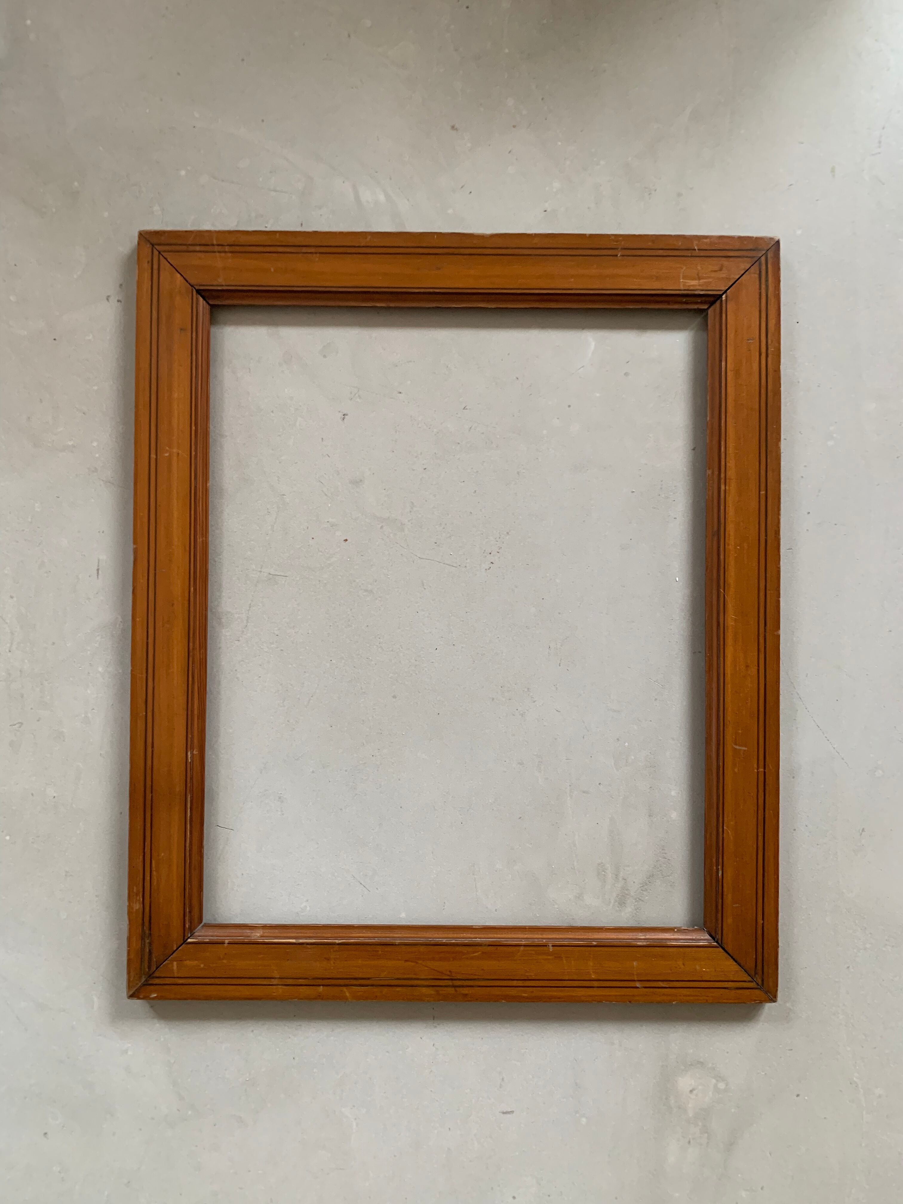 Old wooden frame 47x56cm