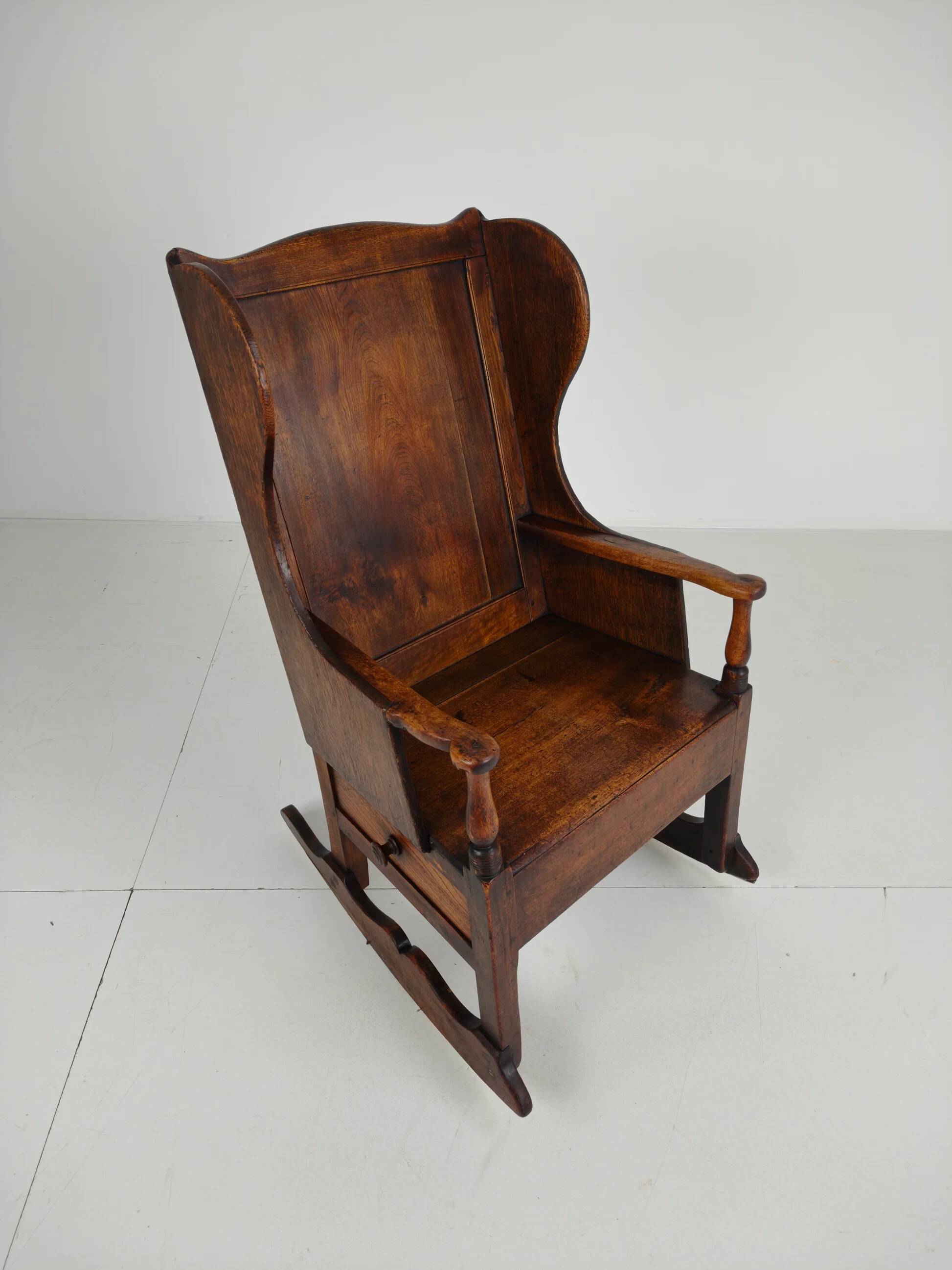 Antique lambing chair / rocking chair – ca. 1800, oak