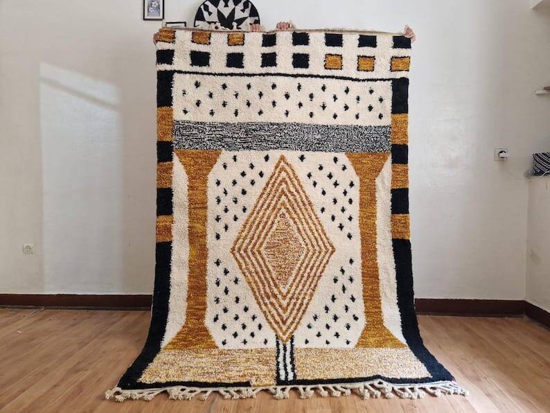 Handwoven Moroccan blessed rug (mrirt), size 150 x 250 cm