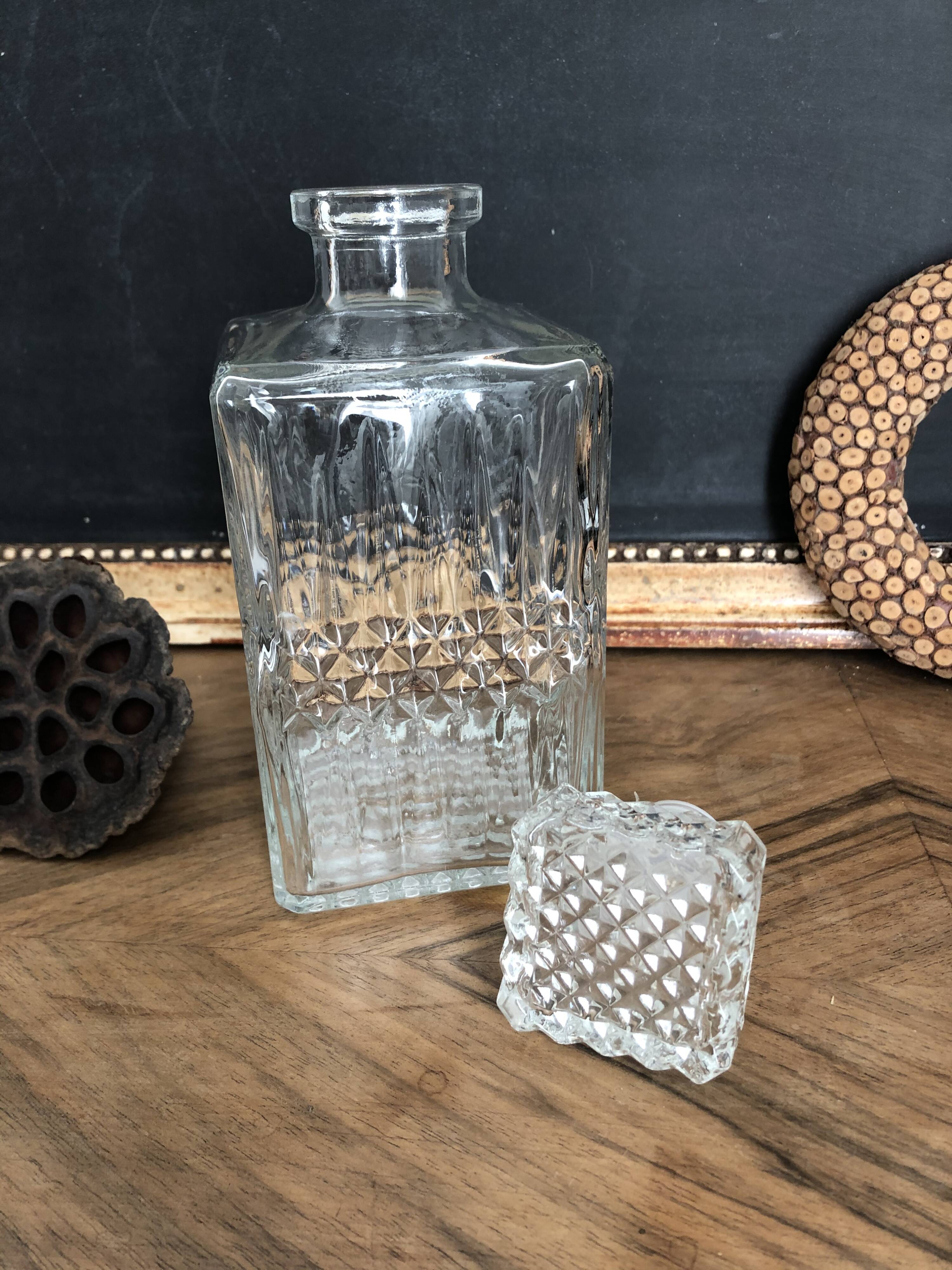Whiskey decanter