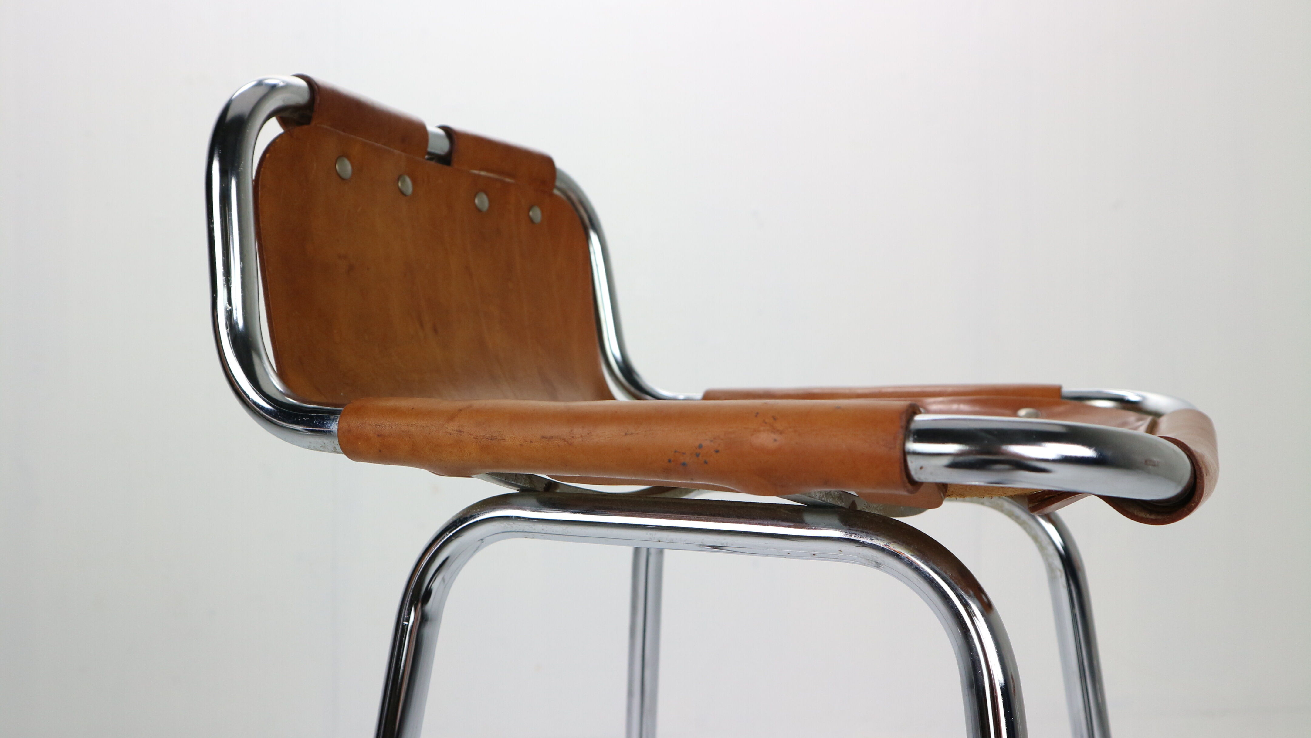 Set of 4 leather barstools